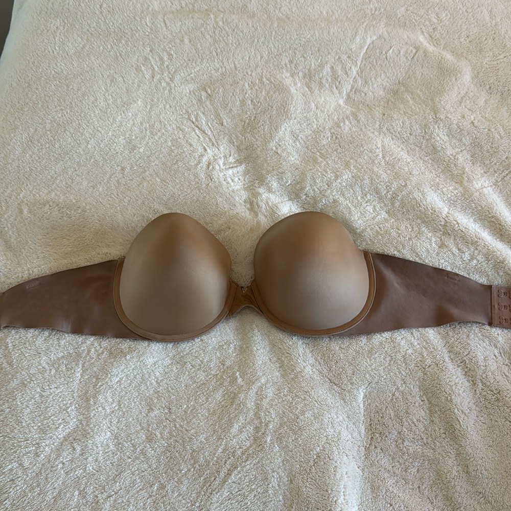 Victoria Secret Nude Strapless Bra